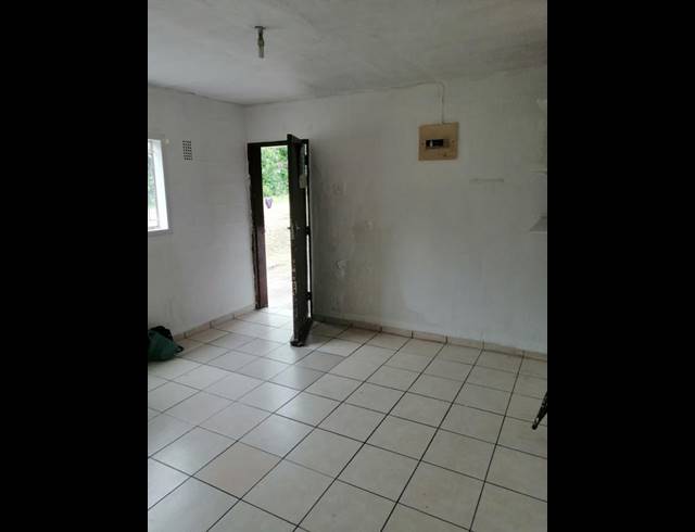 2 BEDROOM APARTMENT FOR SALE IN SUNFORD
